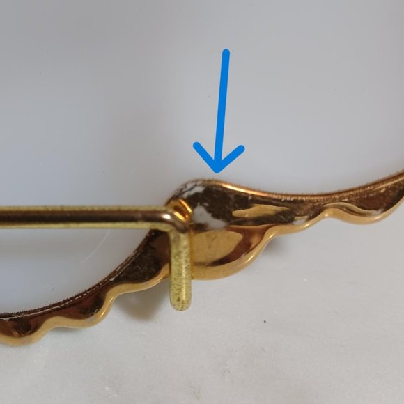 Vintage Anchor Hocking White Milk Glass Divided Serving Plate with Gold Trim - Picture 4 of 5